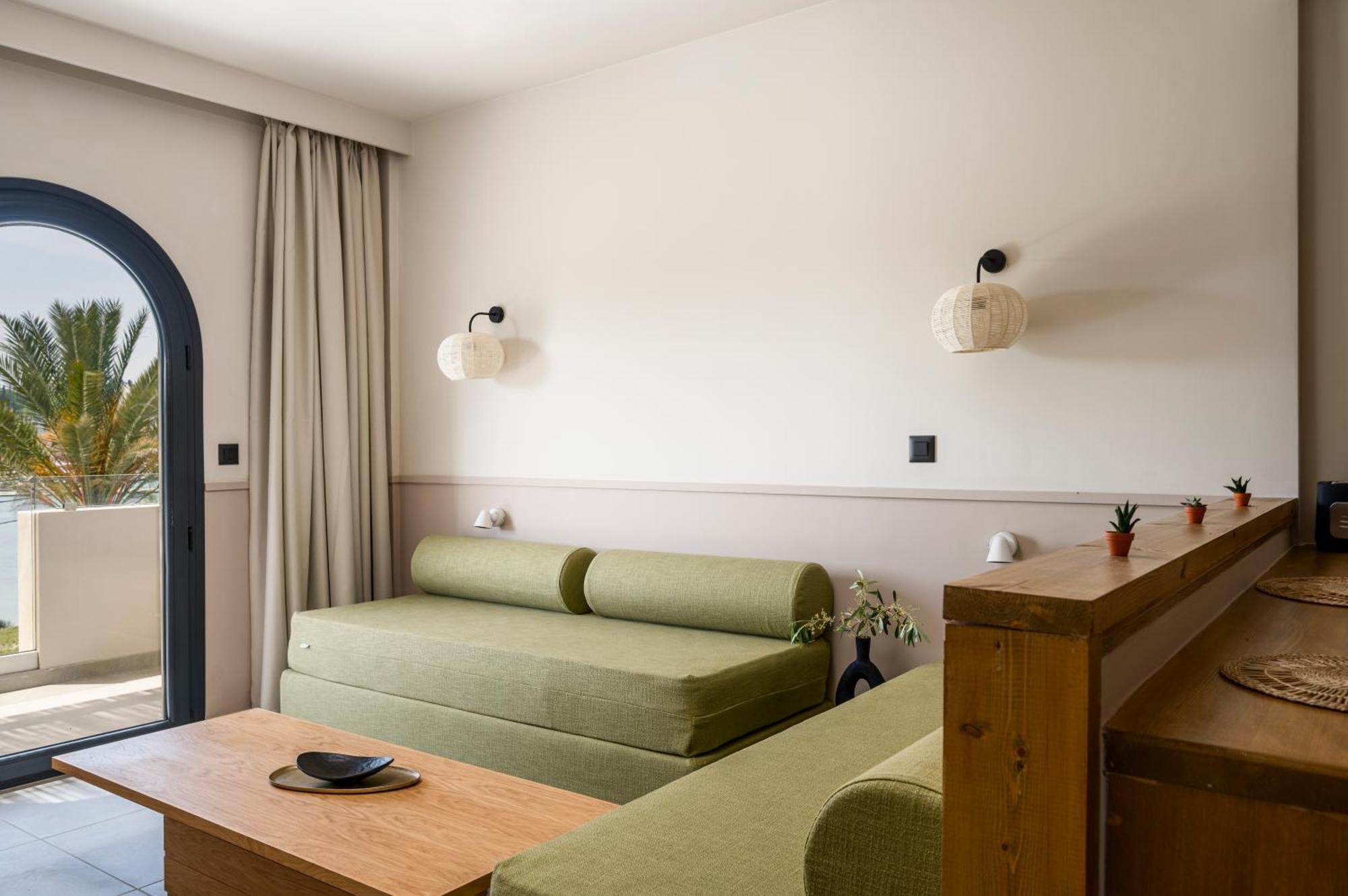 Loadstar Rooms & Suites Kontokali Exteriör bild